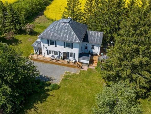 Property building, Spring, Garden view