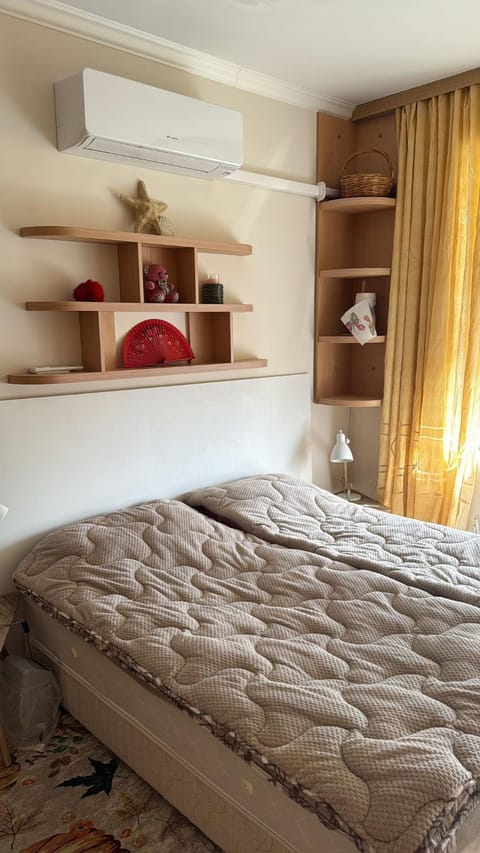 Kazanlak DOWNTOWN Central Apartment Guesthouse with Full Kitchen, Panoramic Views, Self Check-in & Free Parking, Best Value! Apartment in Stara Zagora, Bulgaria