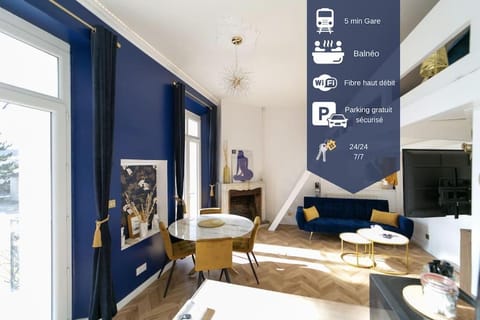 Imperial House 1850 Balnéo - Parking Apartment in Fontainebleau