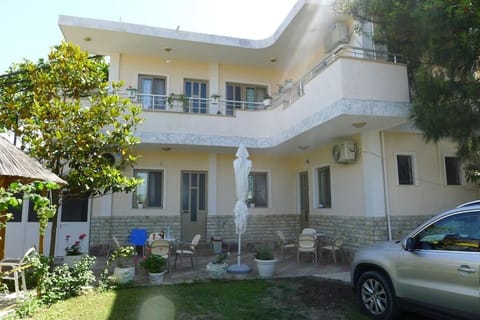 Beach House - Bedroom for 5 people - 1st floor - A House in Montenegro