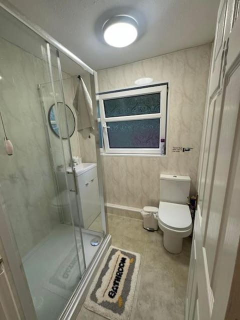 Mountain View House in Wales