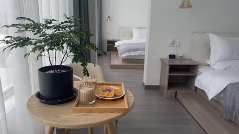 Living room, Food and drinks, Photo of the whole room