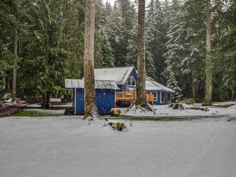 Landen Lodge - Meredith Lodging House in Mount Hood Village