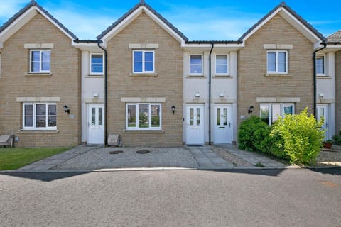 Clapham Wynd House - Grampian Lettings Ltd House in Arbroath