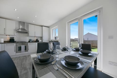 Clapham Wynd House - Grampian Lettings Ltd House in Arbroath