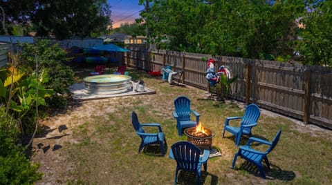 Restaurant/places to eat, Communal lounge/ TV room, Natural landscape, Garden, Evening entertainment, Meeting/conference room, Garden view, Swimming pool, fireplace