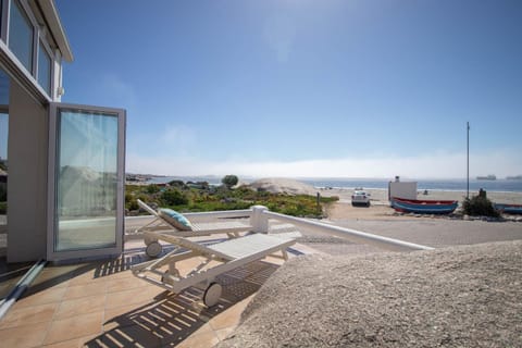 Patio, Day, Natural landscape, Beach, Sea view, sunbed