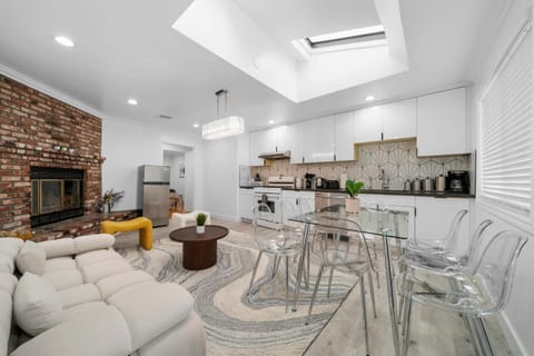 Living room, Seating area, Dining area, fireplace, kitchen