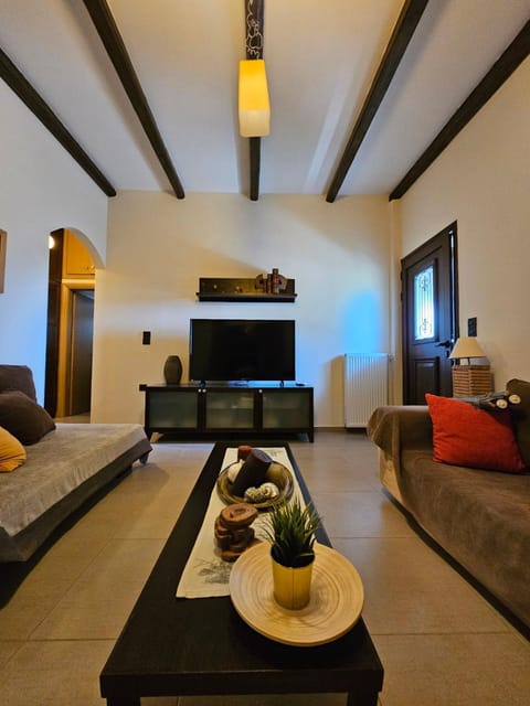 Orestis' Family House Apartment in Argolis, Greece