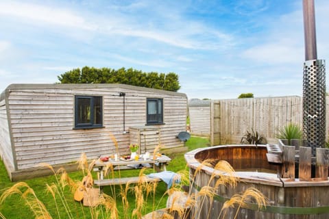 Property building, Garden, Hot Tub