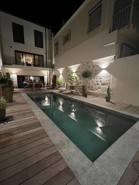 Patio, Pool view, Swimming pool