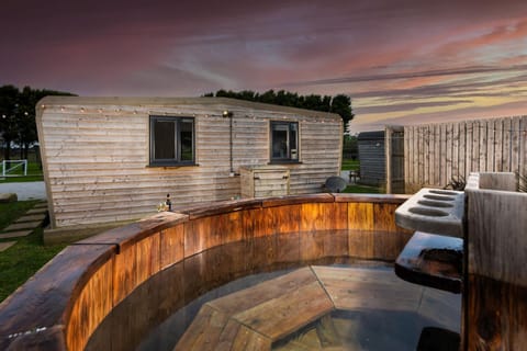 Property building, Night, Hot Tub