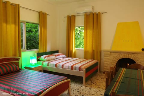 Bedroom, Garden view, fireplace