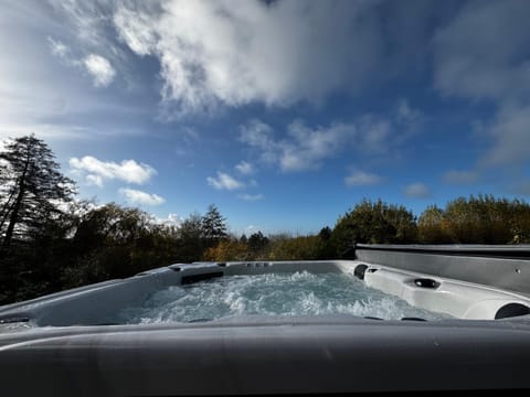Natural landscape, Hot Tub