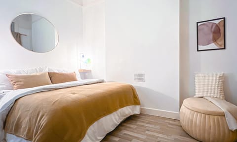 Bed, Bedroom