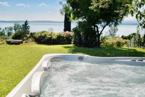 Villa con vista mozzafiato sul Lago Villa in Bardolino