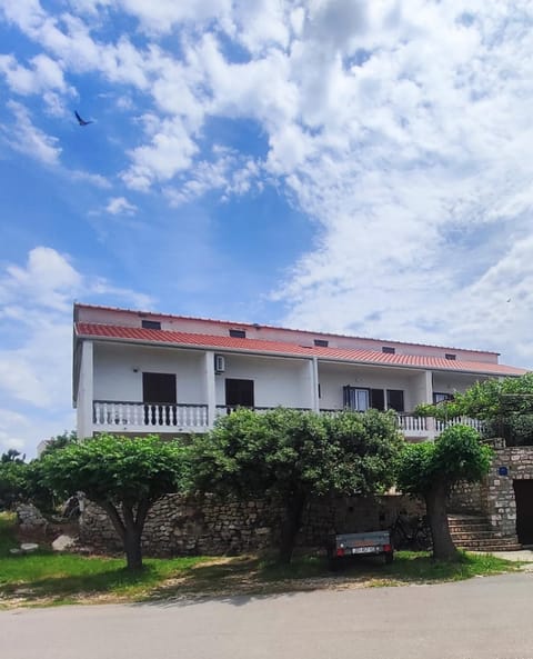 Best buy seaview holiday retro apartments & rooms Giovanni Nin Apartment in Zadar County