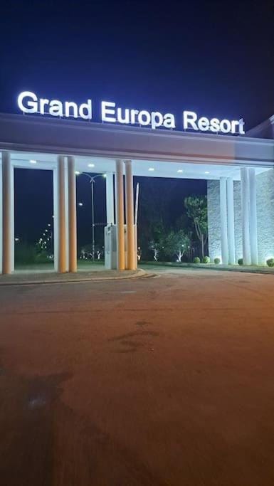 Grand Hotel Europa Resort Velipoje Apartment Apartment in Montenegro