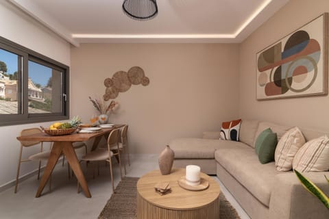 Living room, Seating area, Dining area