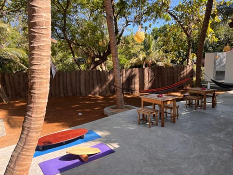 Communal lounge/ TV room, Garden, Garden view, Breakfast