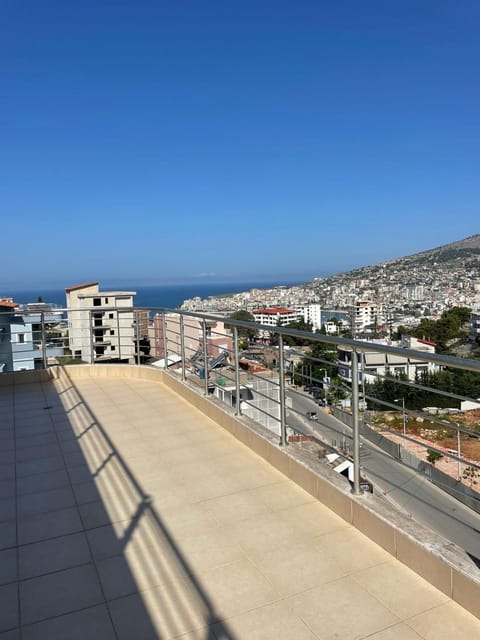 City view, Sea view