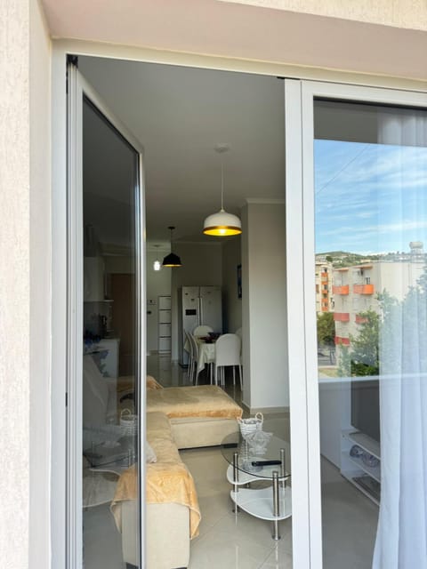 Patio, View (from property/room), Balcony/Terrace, Living room, Seating area, Dining area