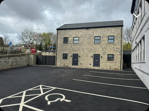 Newly constructed 3 bed town house next to the canal with Private Car Park House in Keighley