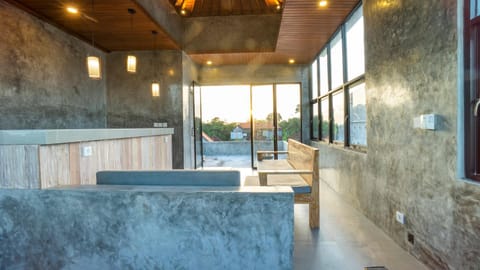 Day, View (from property/room), Balcony/Terrace, Living room, Seating area