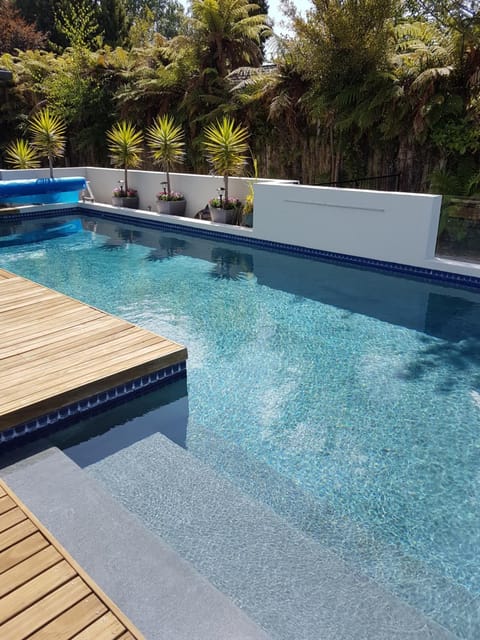 Swimming pool, Swimming pool
