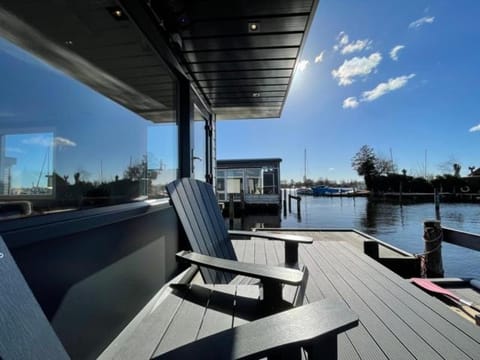 Day, Balcony/Terrace, River view