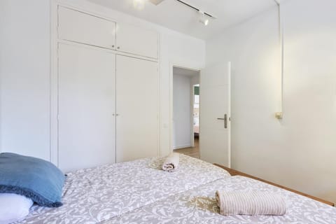 "El Descanso" - Maison Piñata Apartment Apartment in L'Hospitalet de Llobregat