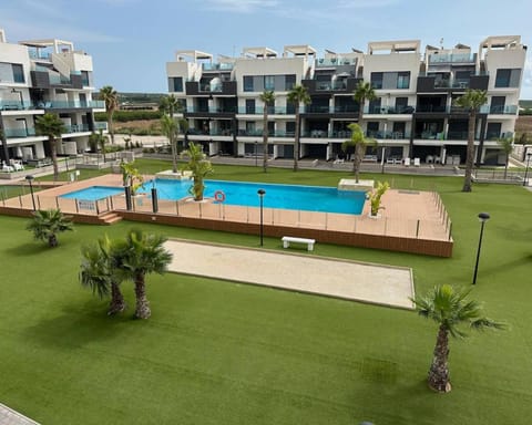 Property building, Garden view, Pool view, Swimming pool