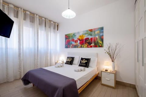 Living room, Bedroom