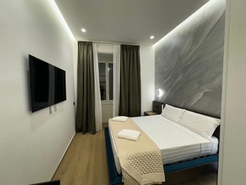 Communal lounge/ TV room, Bed, Photo of the whole room, Bedroom