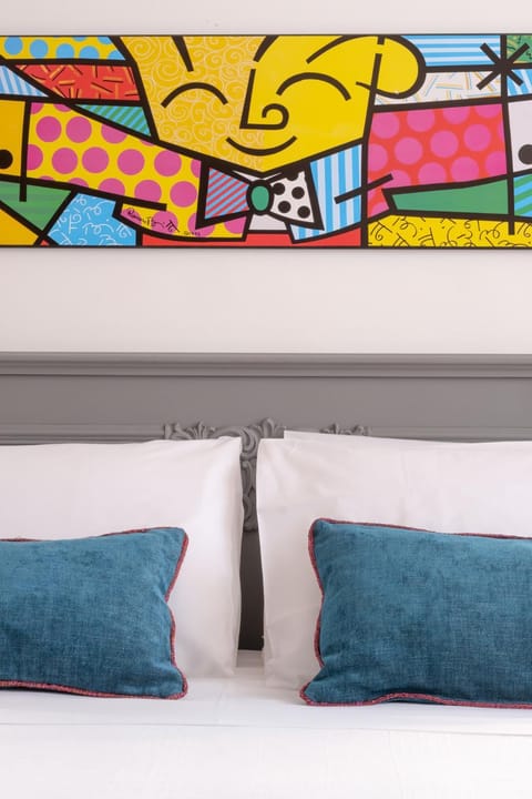 Bed, Decorative detail, Bedroom