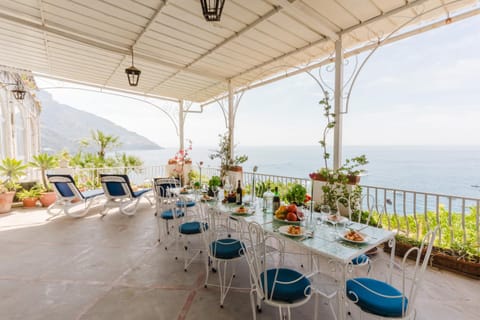 Patio, Spring, Day, Natural landscape, View (from property/room), Balcony/Terrace, Food and drinks, Dining area, Mountain view, Sea view