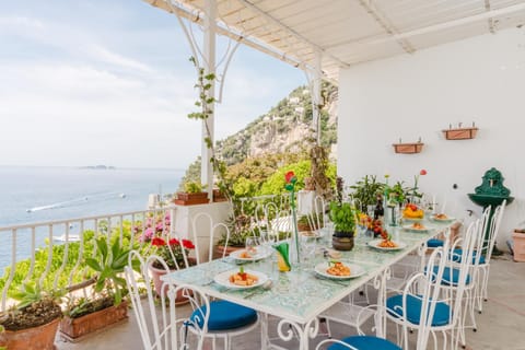 Patio, Spring, Natural landscape, View (from property/room), Balcony/Terrace, Food and drinks, Dining area, Food, Mountain view, Sea view