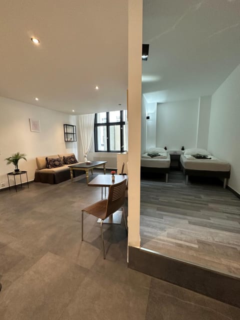 Living room, Photo of the whole room