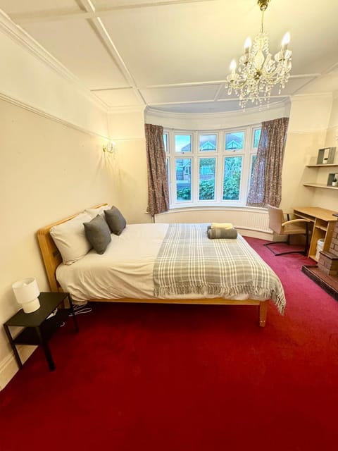 Comfortable room near Southmead Vacation rental in Bristol