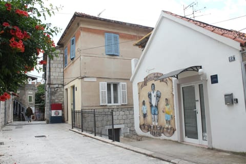 Property building, Street view