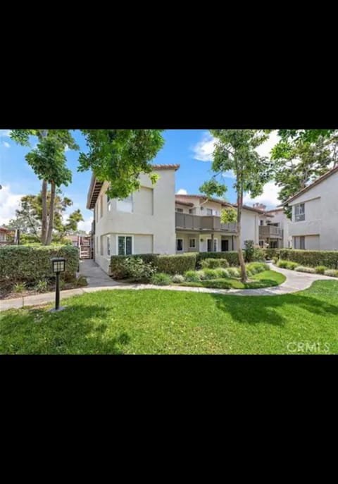 Golden Gateaway Apartment in Monarch Beach