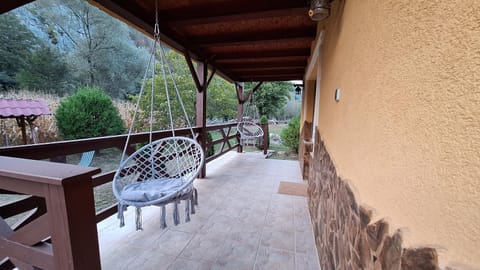 Facade/entrance, Seating area