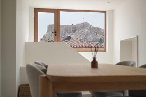 Nearby landmark, Natural landscape, Living room, Seating area, Landmark view