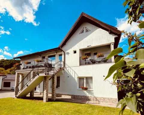Property building, Garden, Garden view