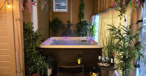 Hot Tub, Balcony/Terrace, Spa and wellness centre/facilities