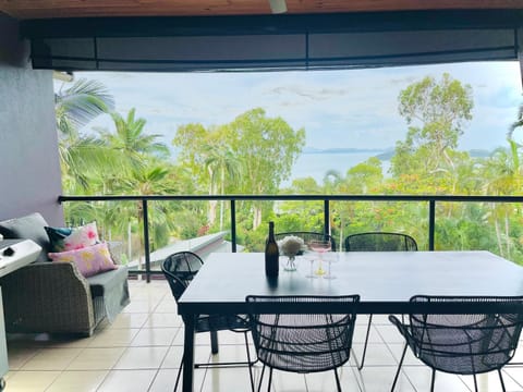 Natural landscape, View (from property/room), Balcony/Terrace, Sea view