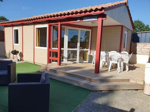 Gite proche Mont St Michel, Spa privatif en option ,St Malo Chalet in Brittany