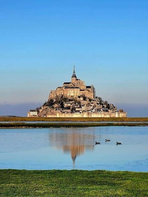Gite proche Mont St Michel, Spa privatif en option ,St Malo Chalet in Brittany