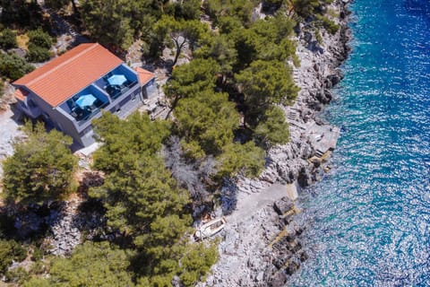 Property building, Natural landscape, Sea view