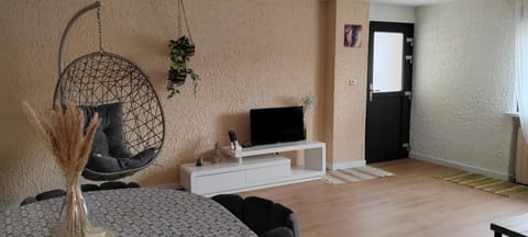 Appartement spacieux 75m2 Apartment in Saarland, 66, Germany